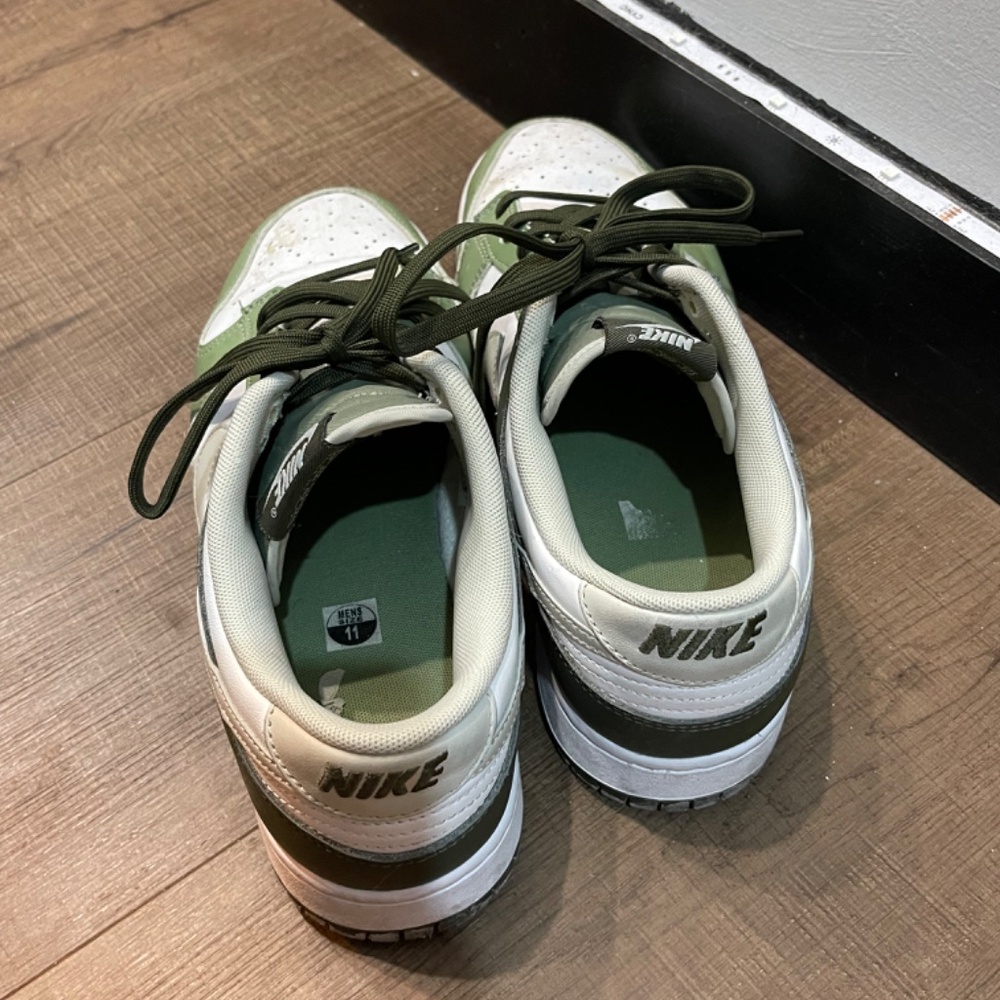 Nike Dunks - Picture 3 of 3